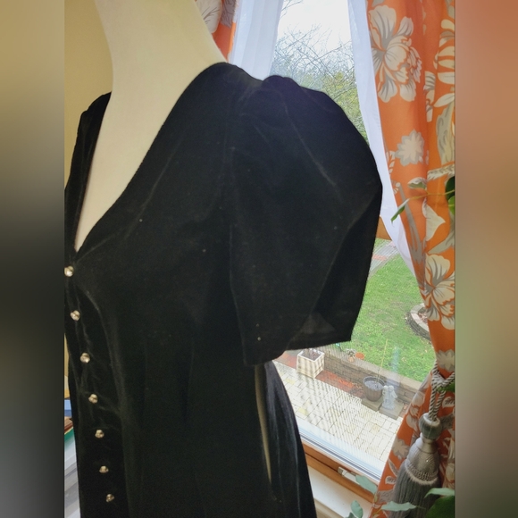 Zara Black Velvet Dress with Buttons - Picture 3 of 7